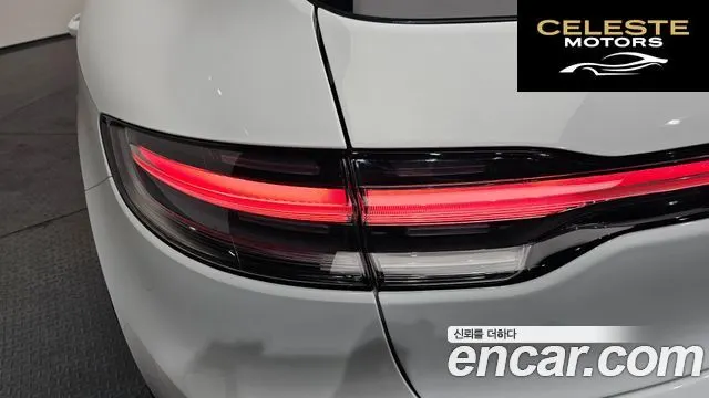PORSCHE Macan 3.0 S 2017 — photo 9 sur 35