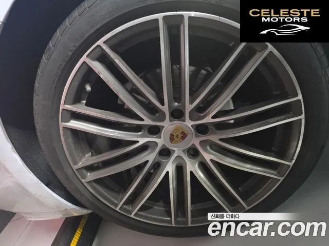 PORSCHE Panamera (971) 2.9 4S 2018 — photo 19 sur 26