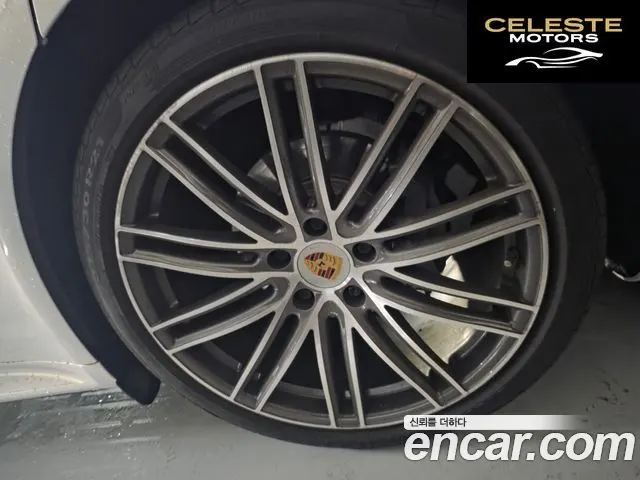 PORSCHE Panamera (971) 2.9 4S 2018 — photo 20 sur 26