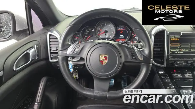 PORSCHE Cayenne 4.8 S 2011 — photo 13 sur 20