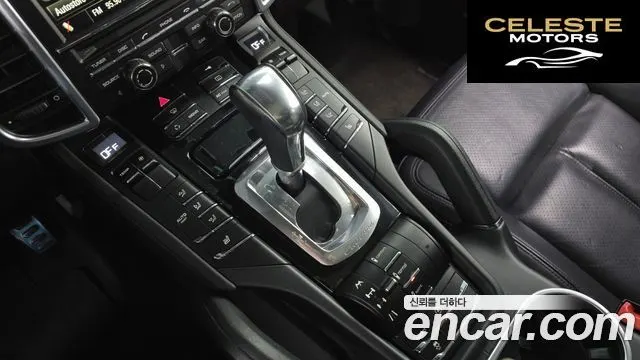 PORSCHE Cayenne 4.8 S 2011 — photo 9 sur 20
