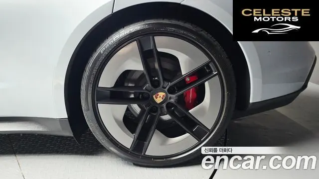 PORSCHE Taycan 4S 2025 — photo 7 sur 38