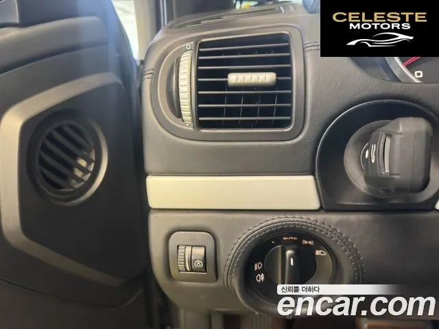 PORSCHE Cayenne 4.8 Turbo 2008 — photo 12 sur 26