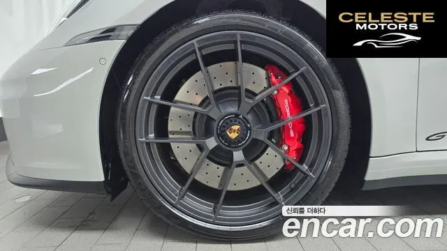 PORSCHE 911 (992) Carrera 4 GTS Cabriolet 2025 — photo 5 sur 38