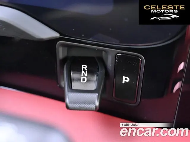 PORSCHE Taycan Turbo S 2025 — photo 9 sur 26