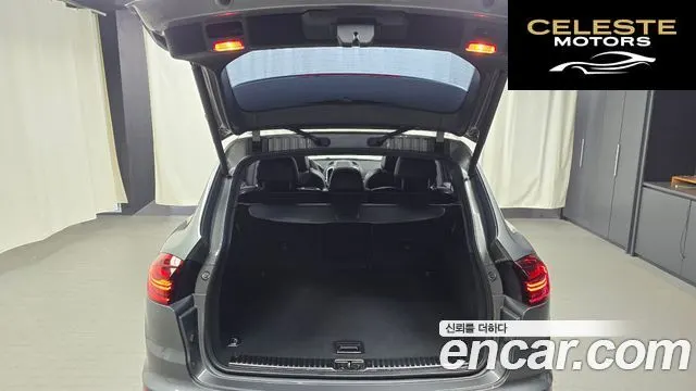 PORSCHE Cayenne 3.6 2016 — photo 20 sur 20
