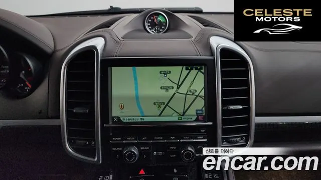 PORSCHE Cayenne 4.8 GTS 2013 — photo 12 sur 20