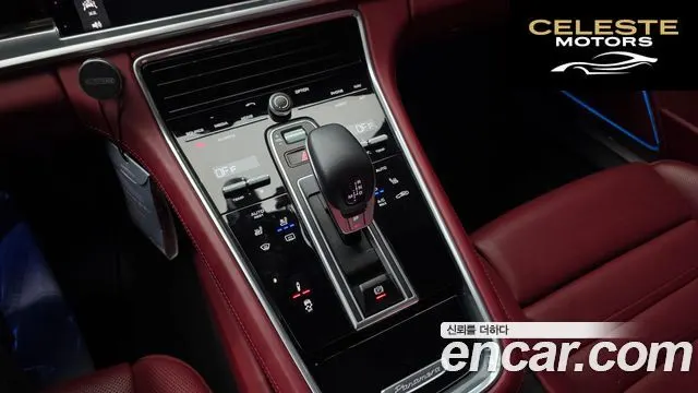 PORSCHE Panamera (971) 3.0 AWD 2018 — photo 12 sur 30