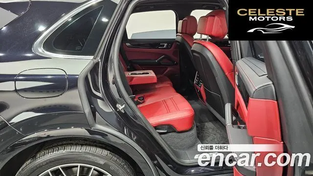 PORSCHE Cayenne (PO536) 3.0 2021 — photo 17 sur 36