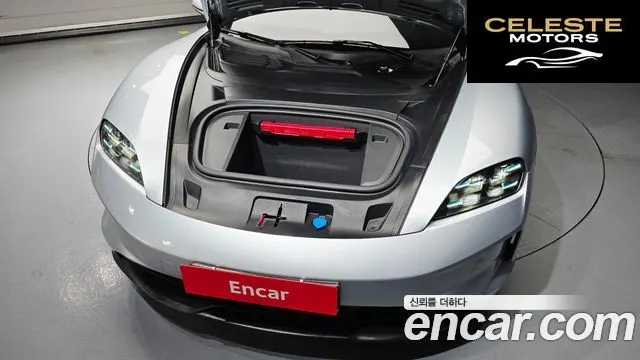 PORSCHE Taycan 4S 2025 — photo 6 sur 38