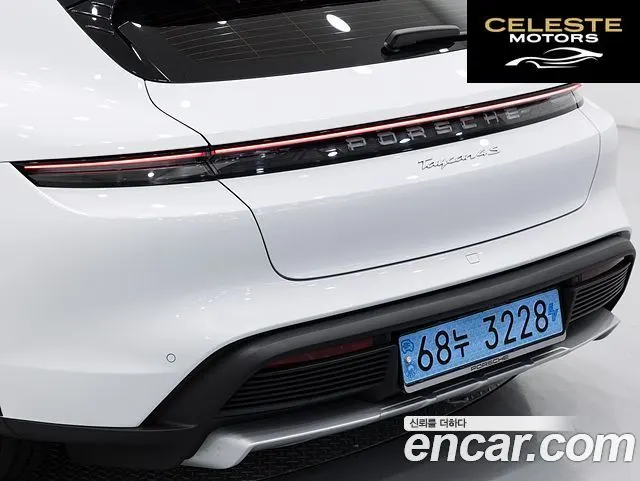 PORSCHE Taycan 4S 2024 — photo 12 sur 25