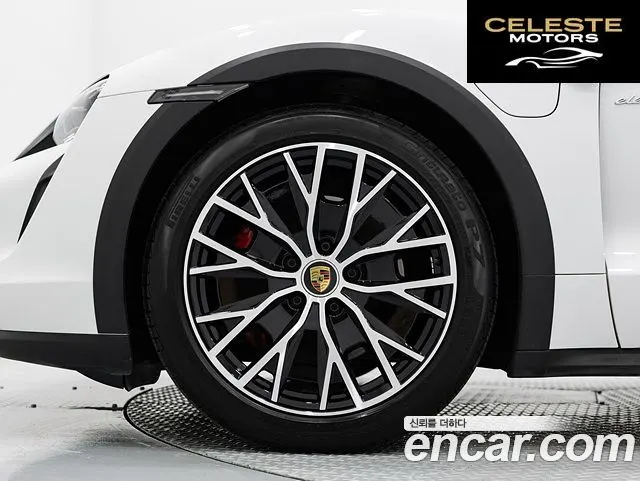 PORSCHE Taycan 4S 2024 — photo 5 sur 25