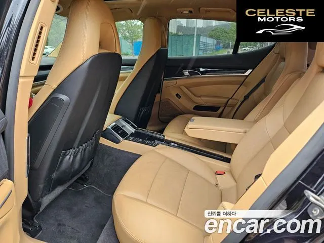 PORSCHE Panamera 3.6 AWD Edition 2016 — photo 10 sur 26