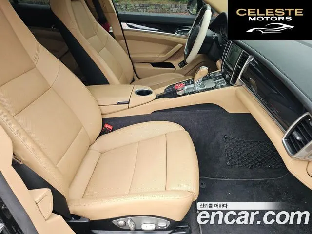 PORSCHE Panamera 3.6 AWD Edition 2016 — photo 12 sur 26