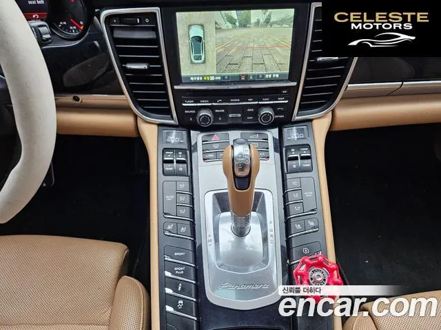 PORSCHE Panamera 3.6 AWD Edition 2016 — photo 17 sur 26