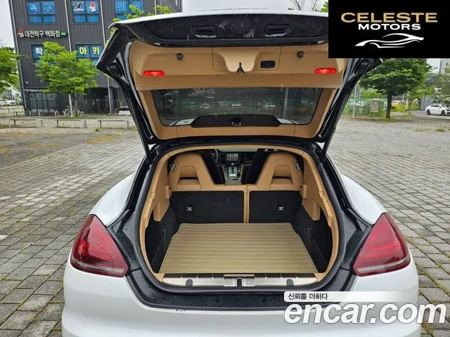 PORSCHE Panamera 3.6 AWD Edition 2016 — photo 9 sur 26