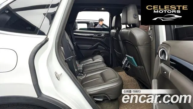 PORSCHE Cayenne 3.0 2016 — photo 12 sur 20