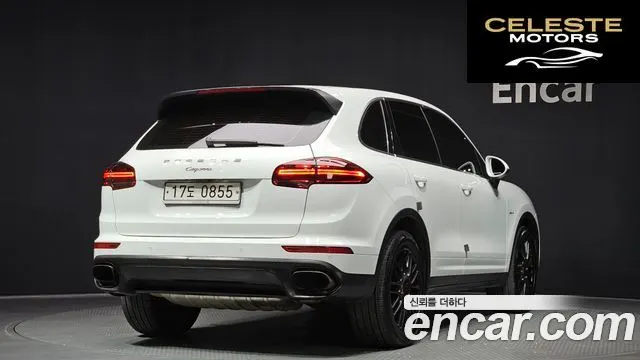 PORSCHE Cayenne 3.0 2016 — photo 2 sur 20