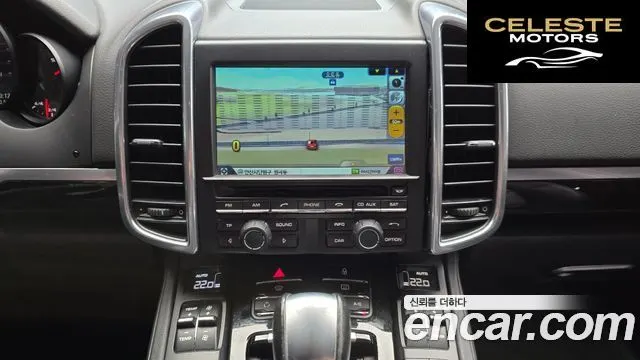PORSCHE Cayenne 3.0 2013 — photo 15 sur 20