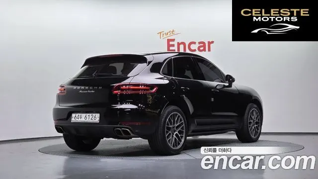 PORSCHE Macan 3.6 Turbo 2017 — photo 2 sur 40