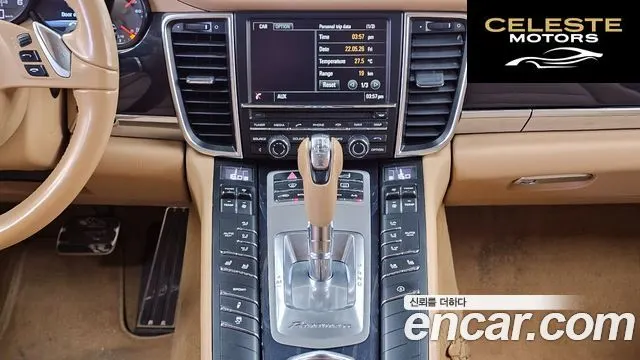 PORSCHE Panamera 3.0 2015 — photo 14 sur 20