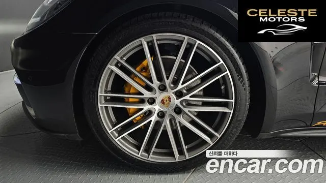 PORSCHE Panamera (971) 3.0 AWD 2018 — photo 5 sur 33