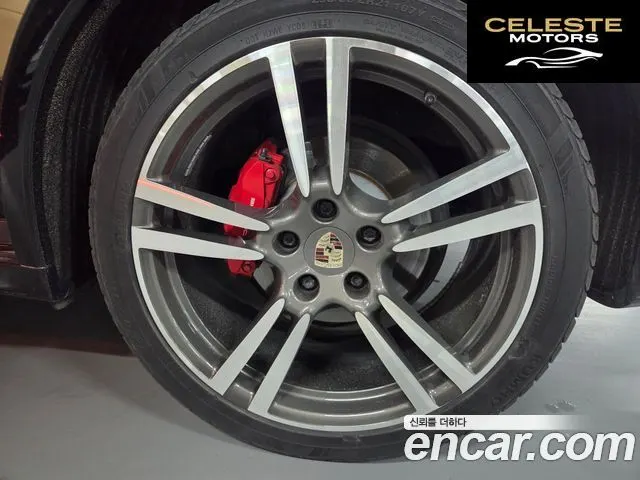 PORSCHE Cayenne 4.8 GTS 2013 — photo 6 sur 10