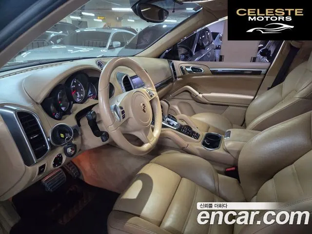 PORSCHE Cayenne 4.8 GTS 2013 — photo 9 sur 10