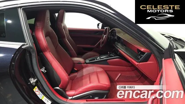PORSCHE 911 (992) Carrera 4 GTS 2024 — photo 17 sur 30