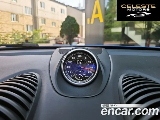 PORSCHE 718 Boxster 2.0 2018 — photo 10 sur 26