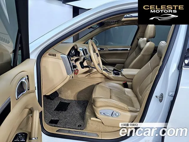 PORSCHE Cayenne 3.0 2016 — photo 24 sur 26
