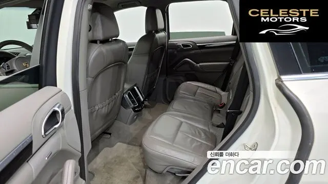 PORSCHE Cayenne 4.8 S 2011 — photo 11 sur 20