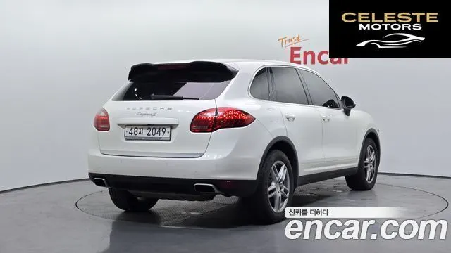 PORSCHE Cayenne 4.8 S 2011 — photo 2 sur 20