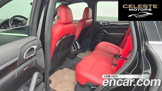 PORSCHE Cayenne 3.0 2012 — photo 11 sur 20