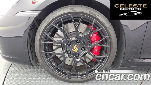 PORSCHE 911 (992) Carrera 4 GTS 2024 — photo 5 sur 30