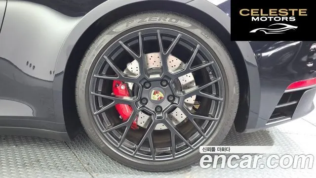 PORSCHE 911 (992) Carrera 4 GTS 2024 — photo 7 sur 30