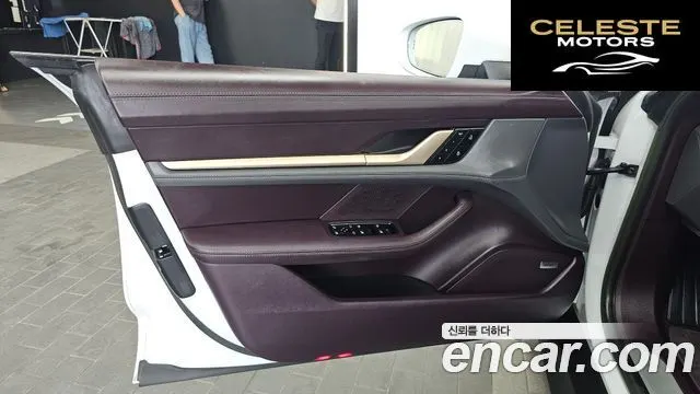 PORSCHE Taycan 2023 — photo 14 sur 41