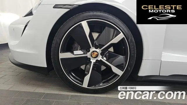PORSCHE Taycan 2023 — photo 5 sur 41