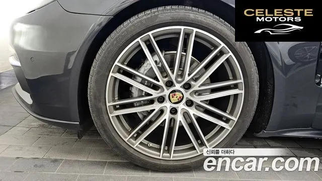 PORSCHE Panamera (971) 3.0 AWD 2018 — photo 5 sur 36