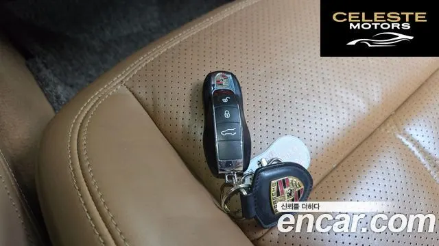 PORSCHE Cayenne 3.0 2011 — photo 14 sur 20