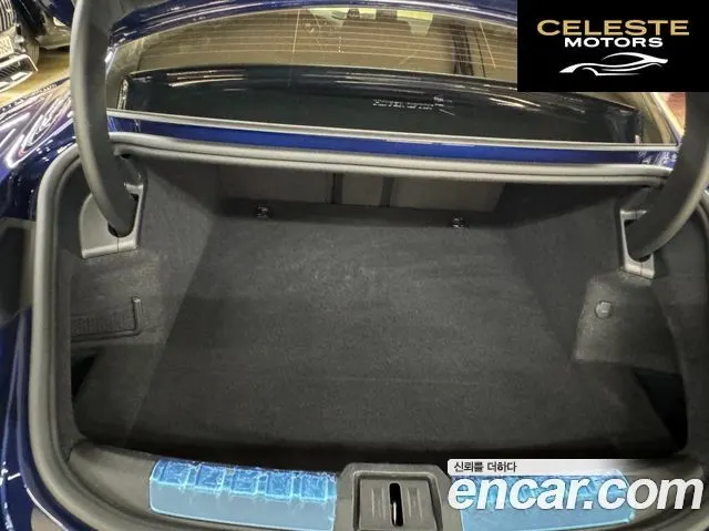 PORSCHE Taycan 4S 2024 — photo 17 sur 26