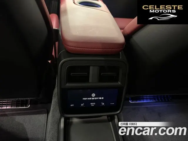 PORSCHE Taycan 4S 2024 — photo 18 sur 26
