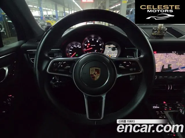 PORSCHE Macan 2.0 2019 — photo 9 sur 25