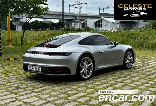 PORSCHE 911 (992) Carrera 2022 — photo 6 sur 24