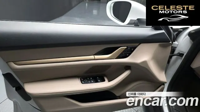 PORSCHE Taycan 2024 — photo 14 sur 41