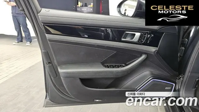 PORSCHE Panamera (971) 3.0 AWD 2018 — photo 14 sur 36