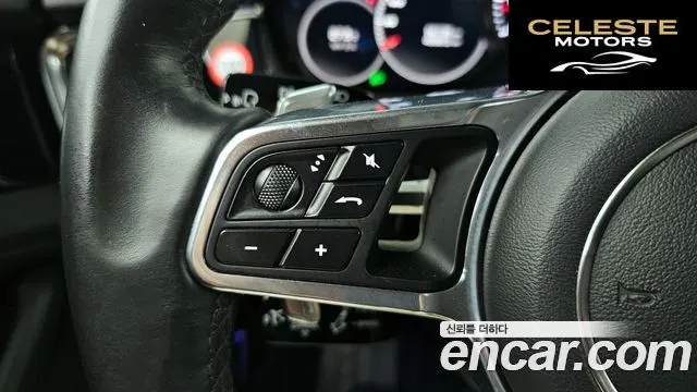 PORSCHE Panamera (971) 3.0 AWD 2018 — photo 31 sur 36