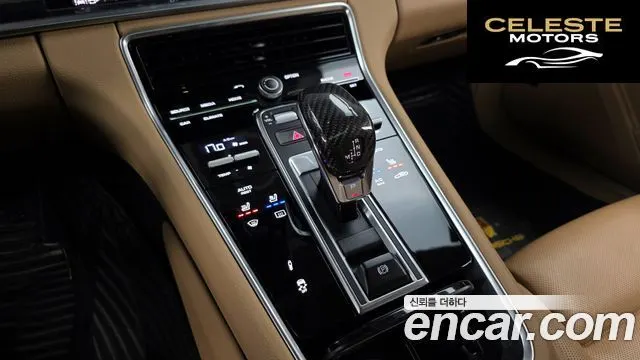 PORSCHE Panamera (971) 2.9 4S 2018 — photo 9 sur 20