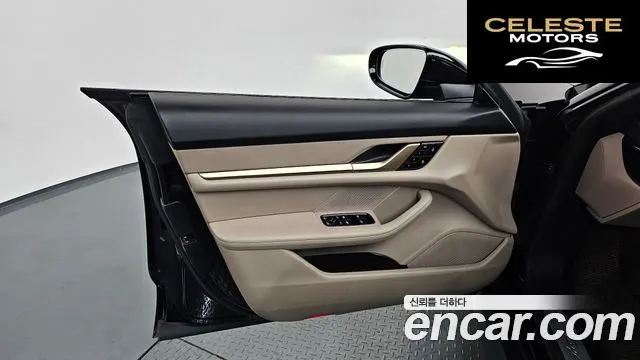 PORSCHE Taycan 4S 2022 — photo 14 sur 40