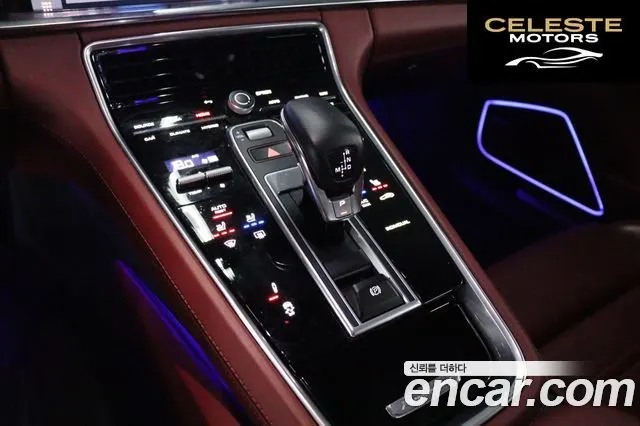 PORSCHE Panamera (971) 2.9 AWD E-High 2021 — photo 15 sur 26